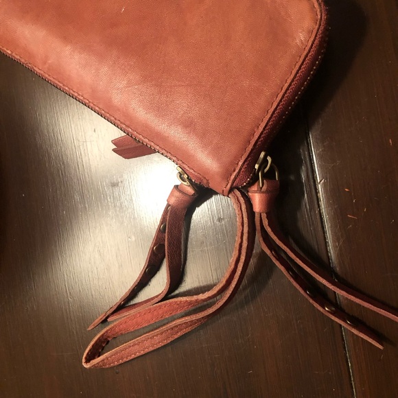 Free People Kaitlyn distressed wallet - Picture 5 of 6